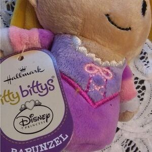 Hallmark itty bittys Disney Rapunzel Plush